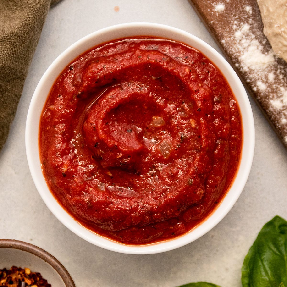 Quick and Easy Pizza Sauce - Life As A Strawberry