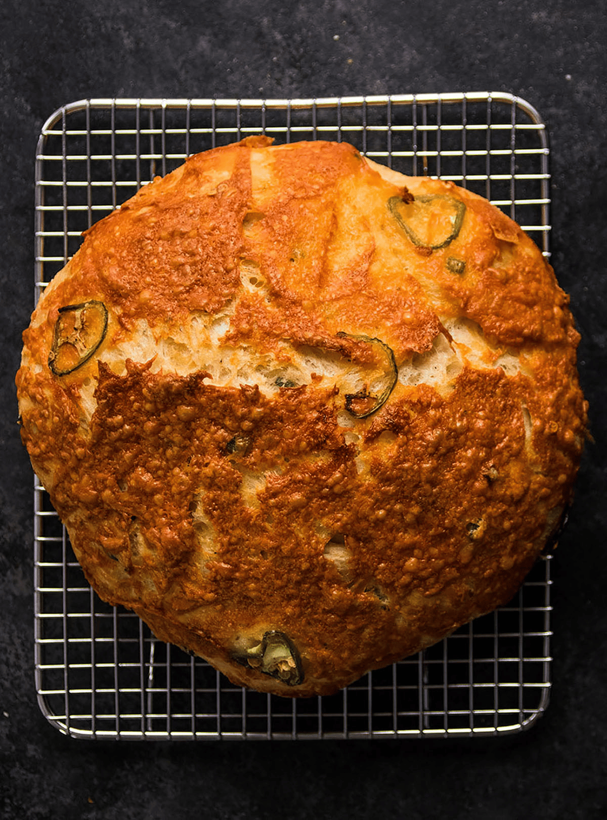 https://www.lifeasastrawberry.com/wp-content/uploads/2022/08/jalapen%CC%83o-cheddar-bread-recipe.png